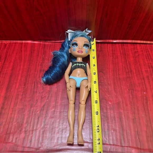 Rainbow โ๐๐๐High Skyler Bradshaw Cheer Squad blue hair - Picture 14 of 14